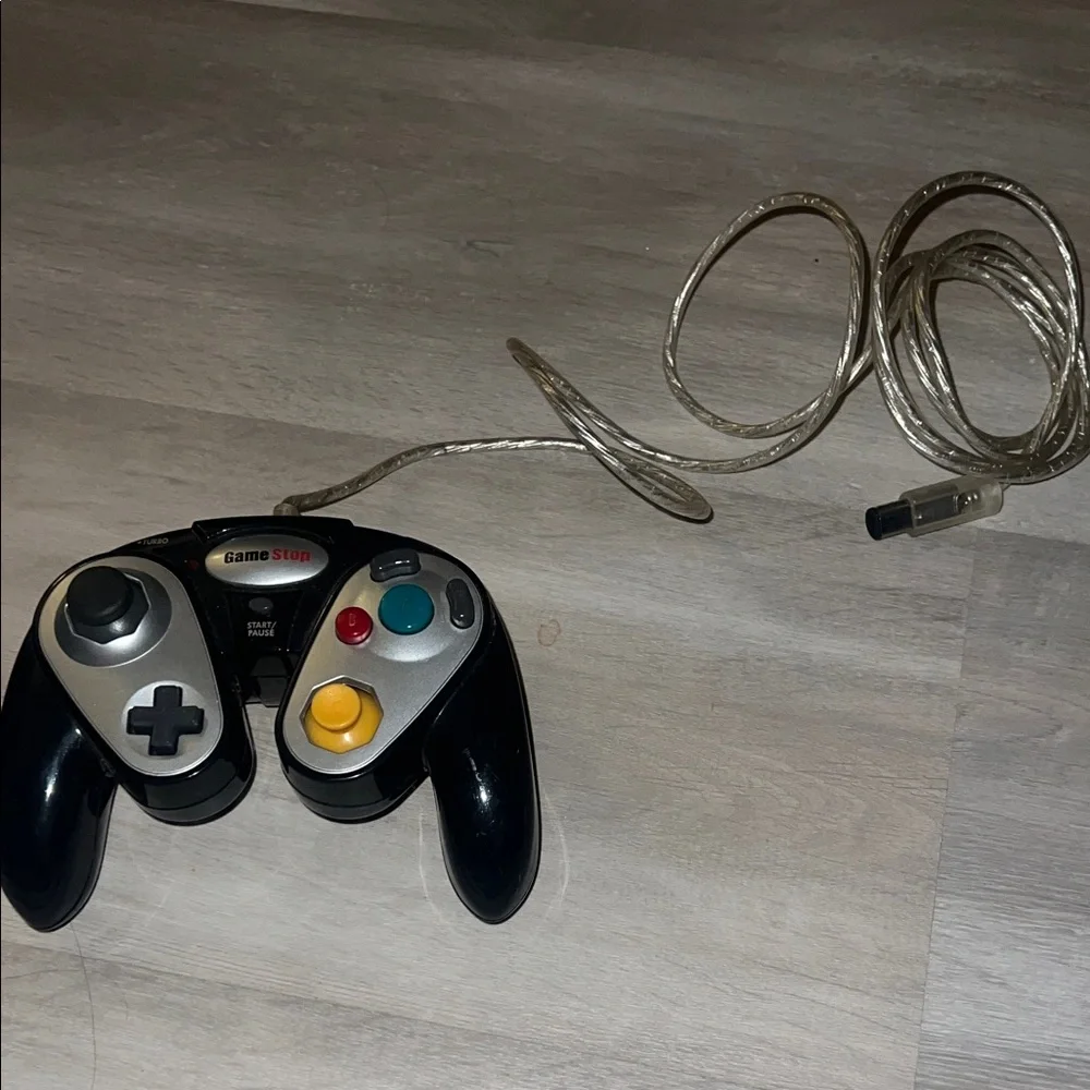 GameStop Wired Controller for GameCube - Black and Silver